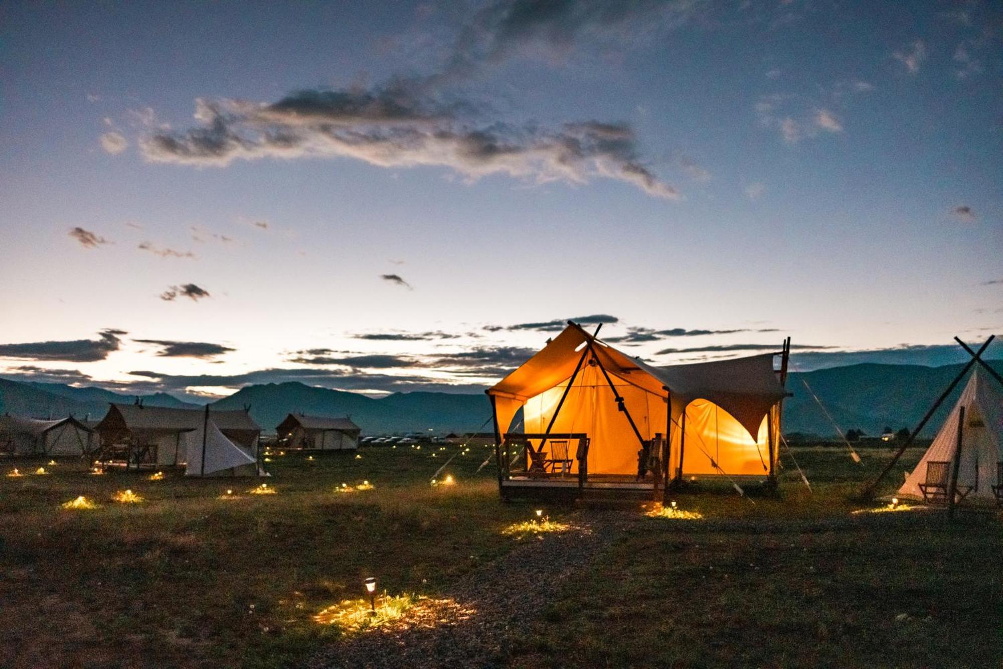 Under Canvas North Yellowstone - Paradise Valley Livingston Exterior foto