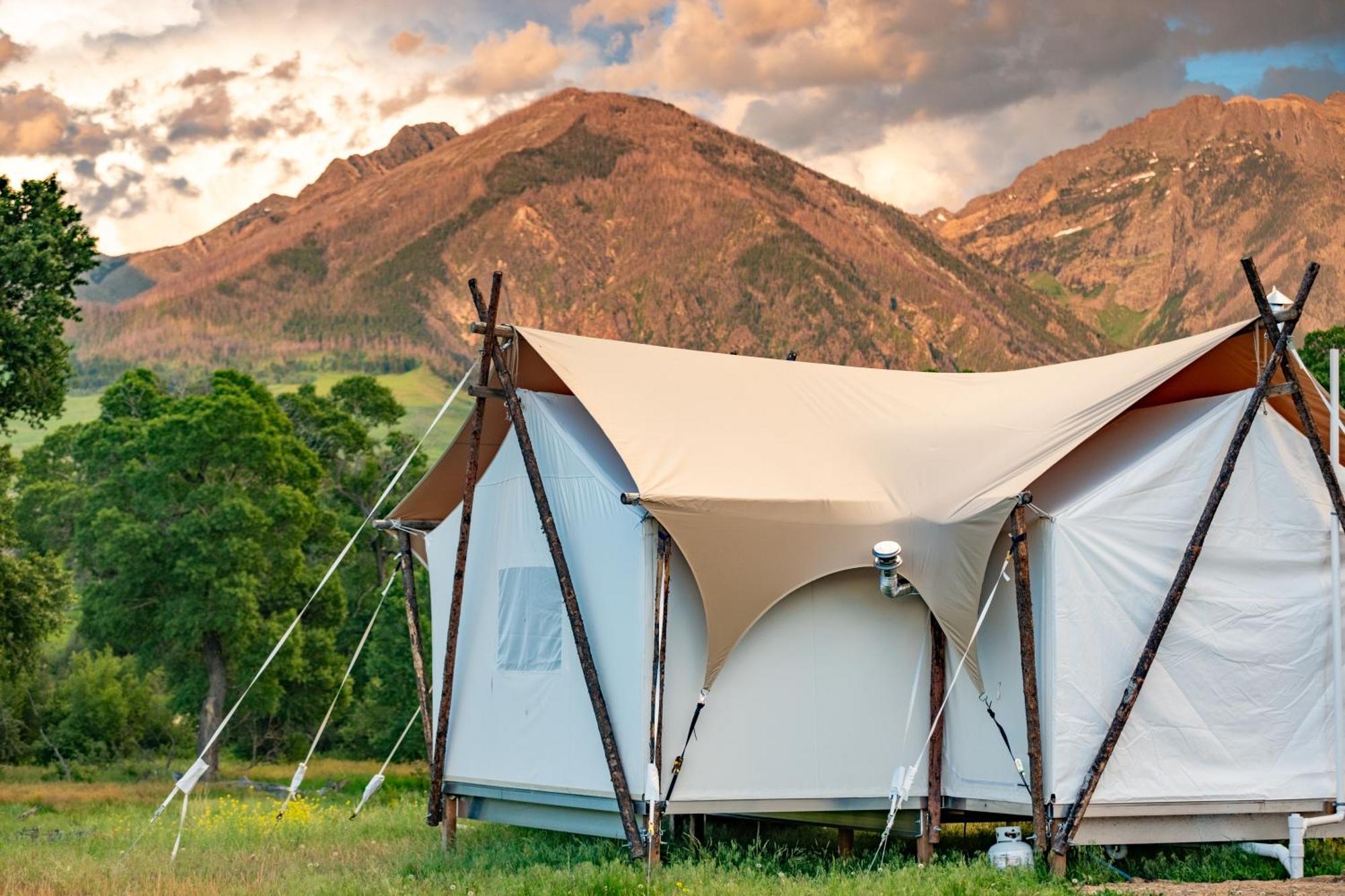 Under Canvas North Yellowstone - Paradise Valley Livingston Exterior foto